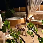 No Vabbe! Penthouse… Torre Santa Susanna